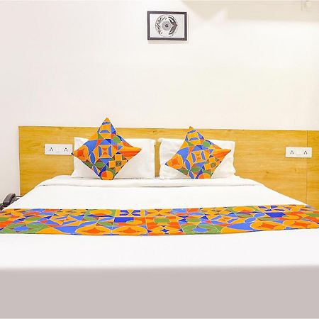 Fabhotel Saffron Inn I - Nr Darshan Museum Pune Eksteriør bilde
