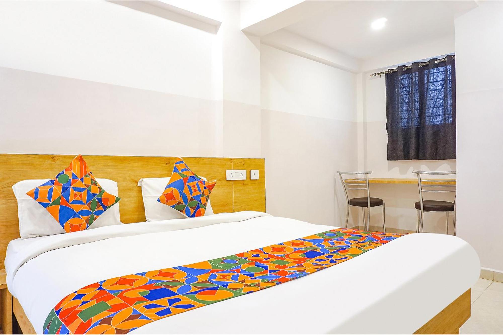 Fabhotel Saffron Inn I - Nr Darshan Museum Pune Eksteriør bilde