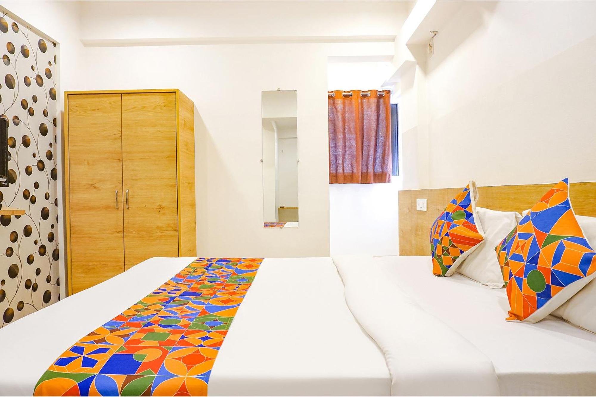 Fabhotel Saffron Inn I - Nr Darshan Museum Pune Eksteriør bilde