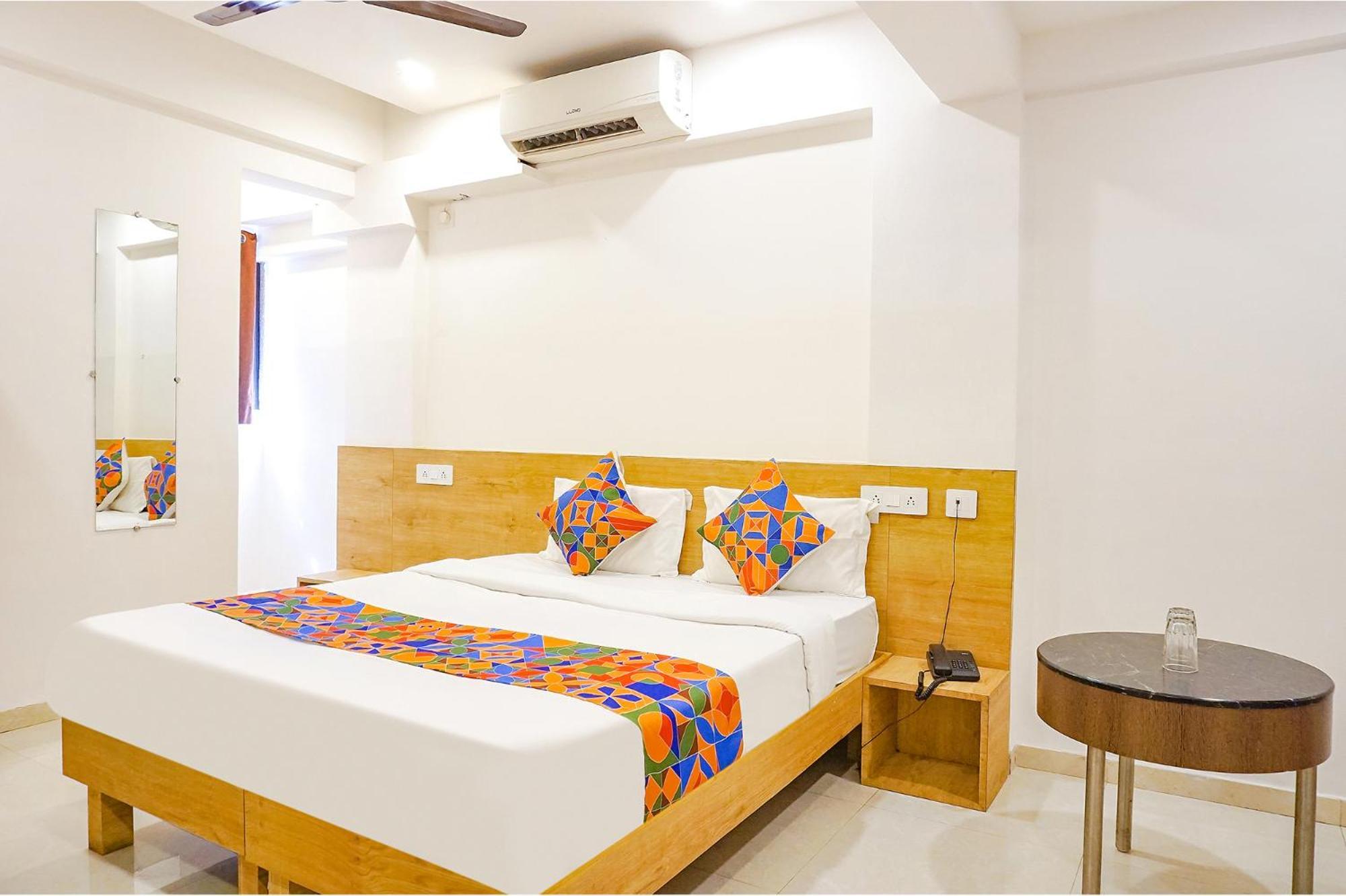 Fabhotel Saffron Inn I - Nr Darshan Museum Pune Eksteriør bilde