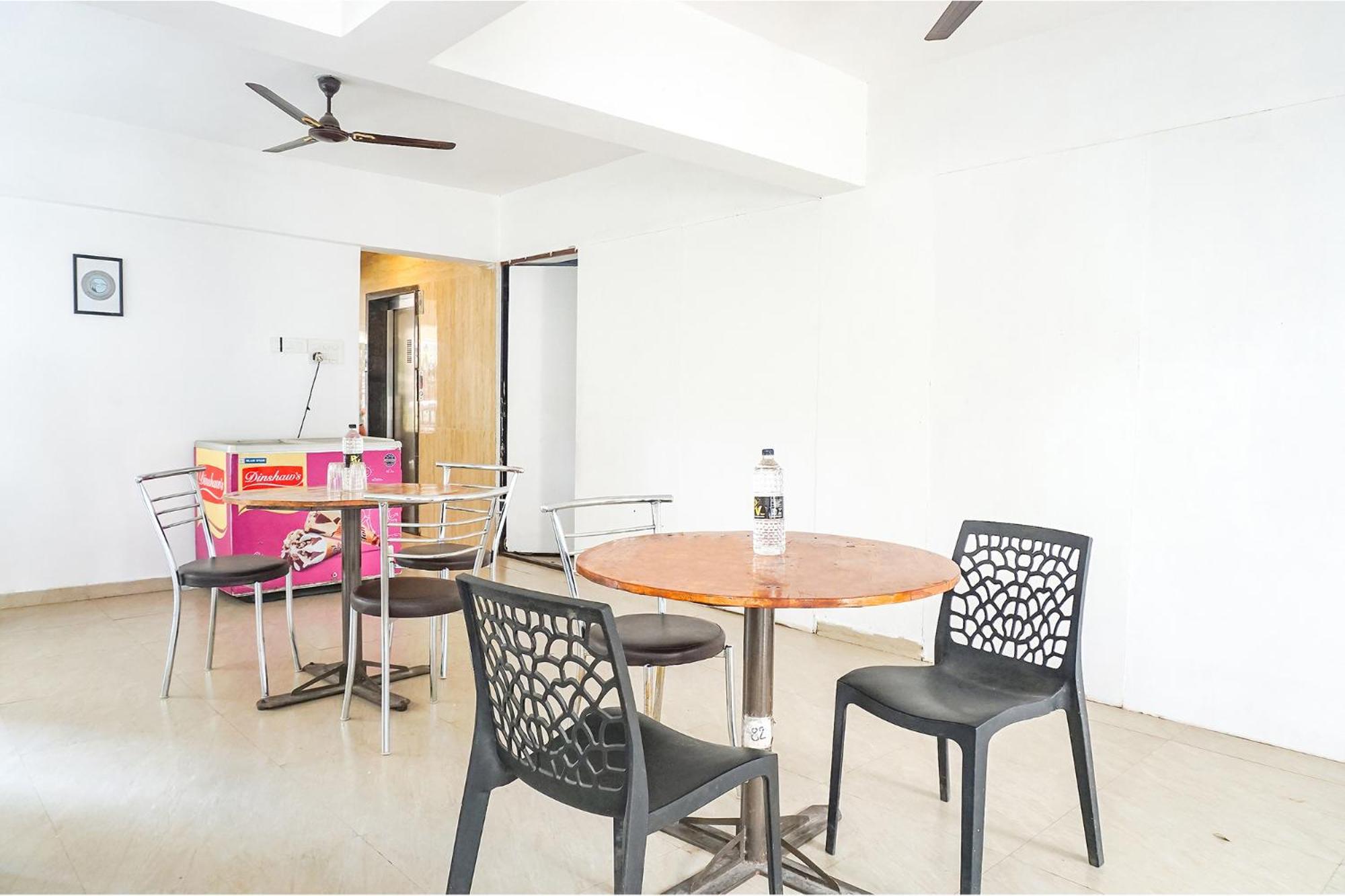 Fabhotel Saffron Inn I - Nr Darshan Museum Pune Eksteriør bilde