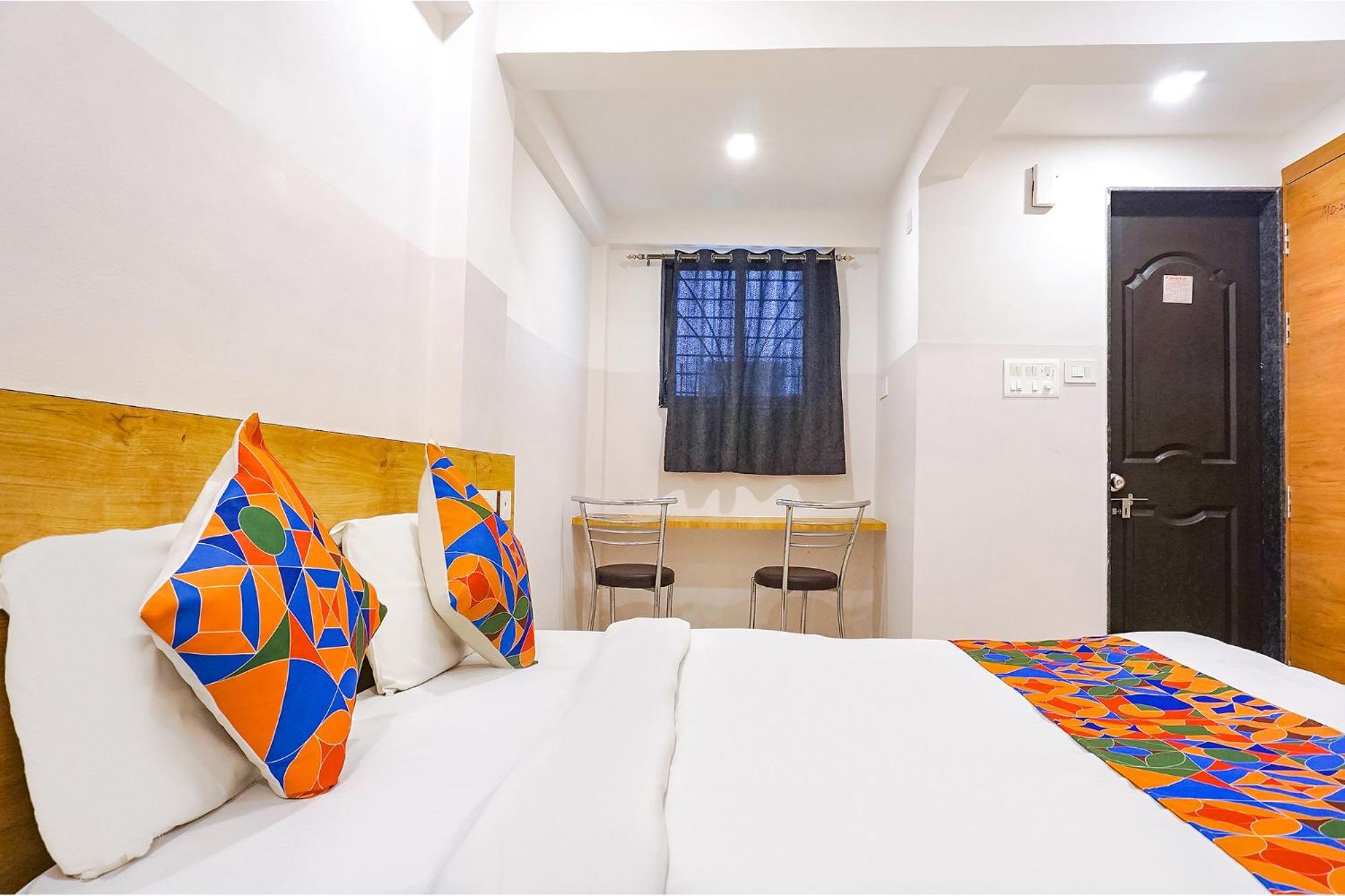 Fabhotel Saffron Inn I - Nr Darshan Museum Pune Eksteriør bilde