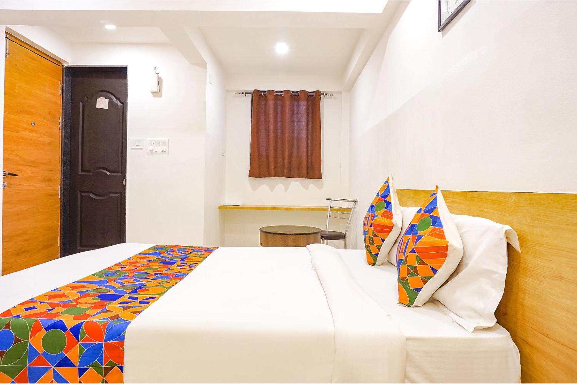 Fabhotel Saffron Inn I - Nr Darshan Museum Pune Eksteriør bilde